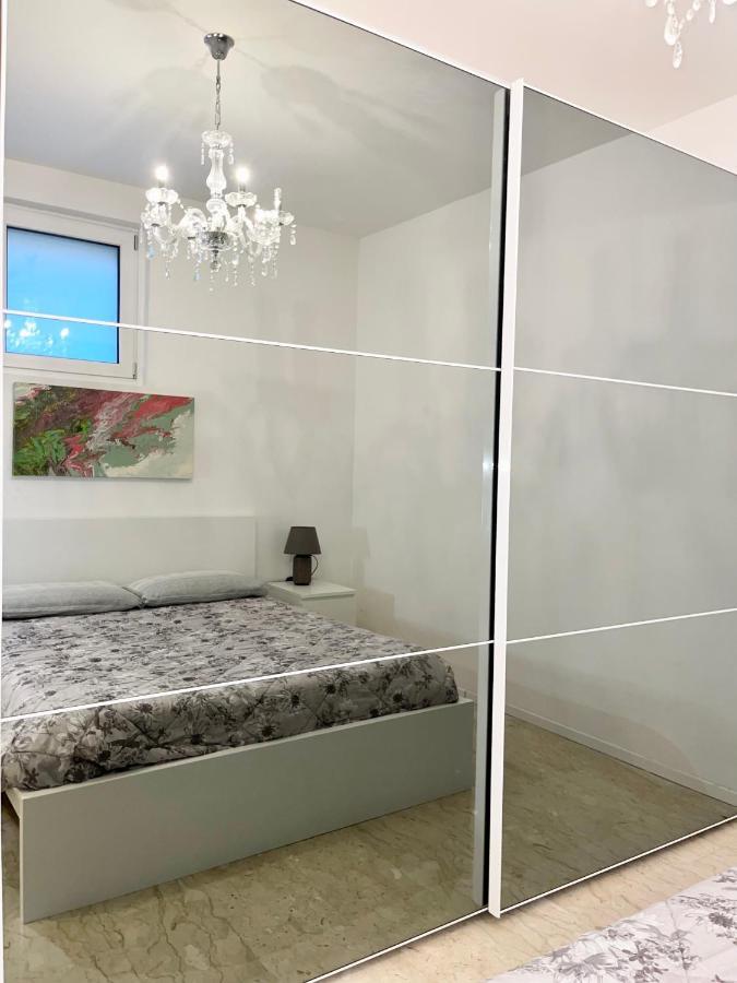 Apartamento The White House, Modern In Center Milán